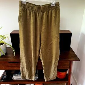 ROOLEE pants -olive green sz M